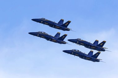 2018 filo hafta Air Show'da San Francisco uçan uçak mavi melekler F-18 jetleri. Ekim 10,2018-San Francisco, California, Amerika Birleşik Devletleri. Filo hafta Air Show dünyanın en popüler hava gösterilerinde biridir.