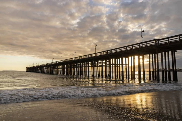 カリフォルニアのベンチュラ桟橋の夕日 — ストック写真