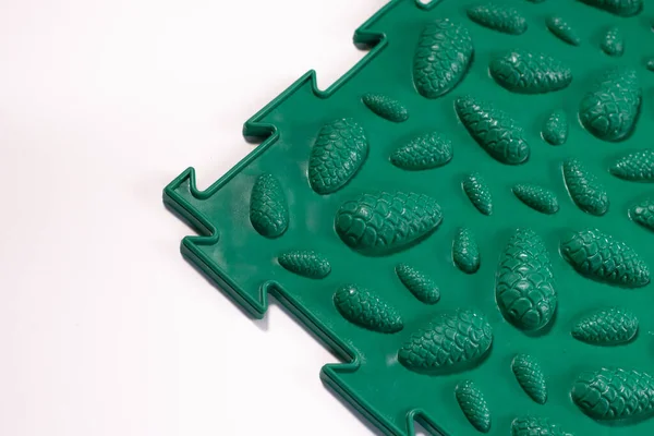 Una Esterilla Ortopédica Verde Con Diseño Conos Para Evitar Pies — Foto de Stock