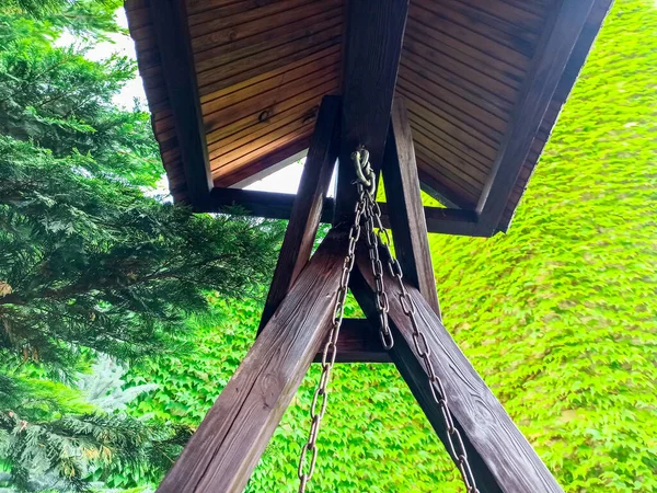 Sochi, Rusya, 20 Haziran 2020. Sochi Parkı. Karantina koronavirüsü. İnsan yok. Dinlenme alanı. Şehir eğlencesi. 