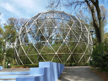 Guadalajara, Meksika-2 Nisan 2016: Agua Azul Parkı 'nın Jeodezik Küresi