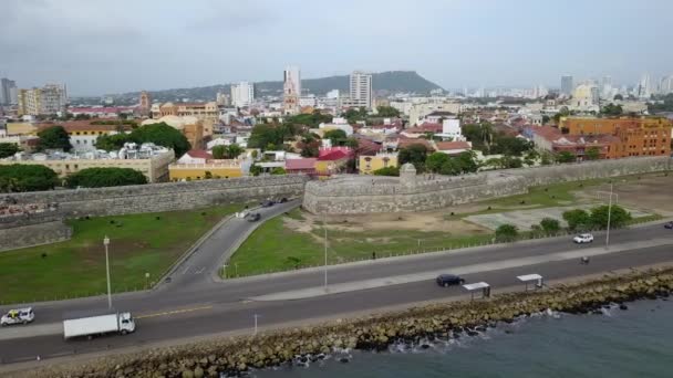 Lateral Resa Flyger Utanför Väggen Cartagena Över Havet — Stockvideo