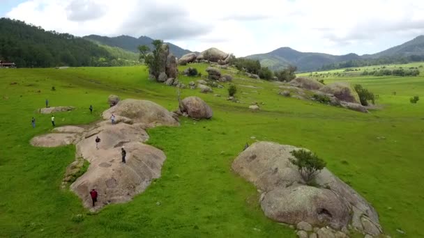 Воздушное Путешествие Большим Камням Тапальпы Открытое Поле — стоковое видео