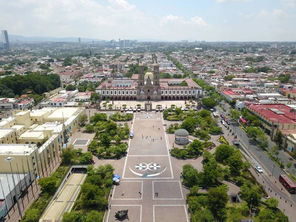 墨西哥Zapopan 2020年7月5日 美洲广场和Zapopan大教堂的空中景观 — 图库照片