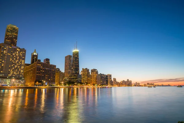 Utsikt Över Chicago Downtown Skyline Solnedgången — Stockfoto