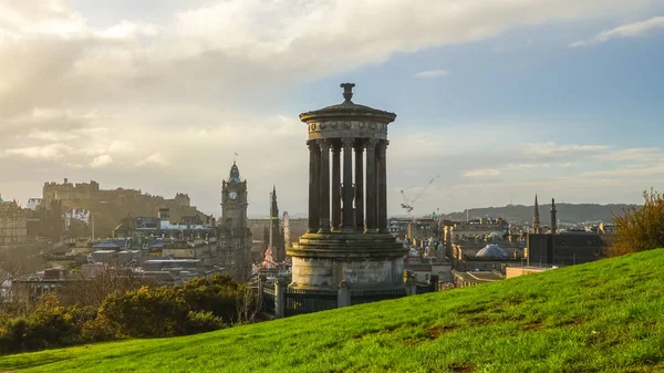 Blick auf die Altstadt edinburgh — Stockfoto