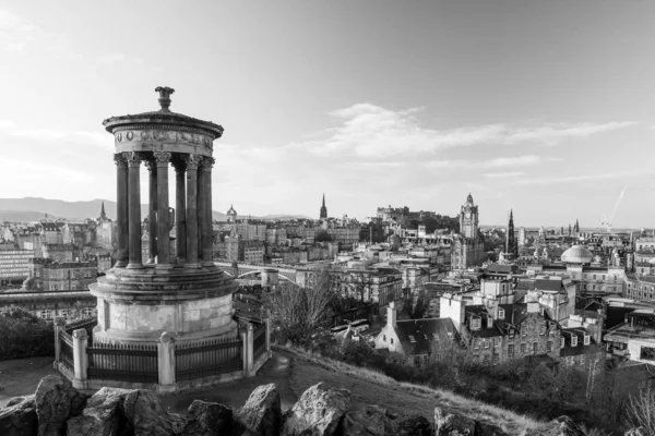 Uitzicht op de stad edinburgh — Stockfoto