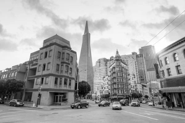 Abd Alacakaranlıkta San Francisco Şehri — Stok fotoğraf