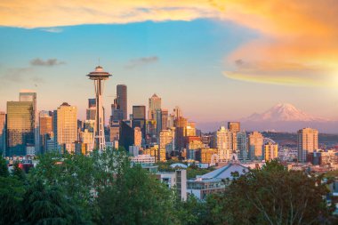 Seattle şehir merkezinin Washington, ABD 'deki ufuk çizgisi