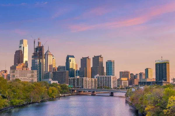 Skyline Der Innenstadt Von Philadelphia Pennsylvania Bei Sonnenuntergang Den Usa — Stockfoto