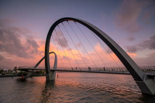 Diseño Moderno Puentes Arqueados Puerto Deportivo Elizabeth Quay Perth Australia — Foto de Stock