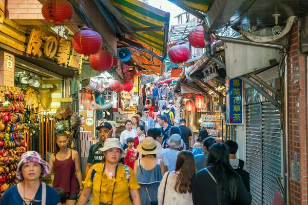 Jiufen Taiwan Juli Einheimische Und Touristen Gehen Juli 2017 Der — Stockfoto
