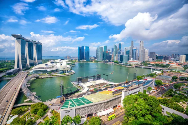 Singapore Centrum Skyline Baai Gebied Met Blauwe Lucht — Stockfoto