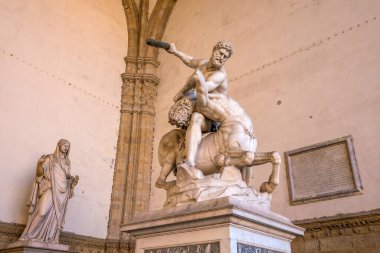 İtalya, Floransa 'daki Piazza della Signoria' da heykel. Floransa 'nın mimarisi ve simgesi