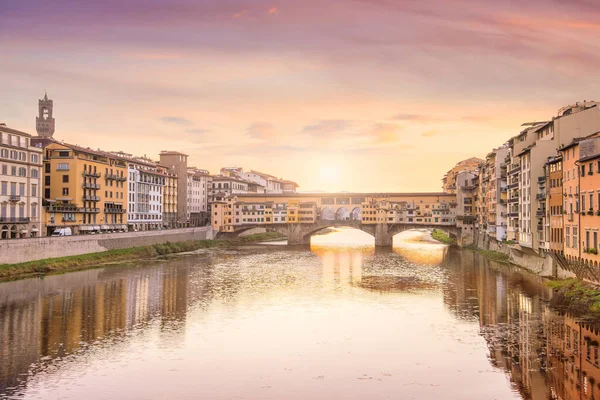 Ponte Vecchio Floransa Toskana Talya Daki Arno Nehri Üzerinde — Stok fotoğraf