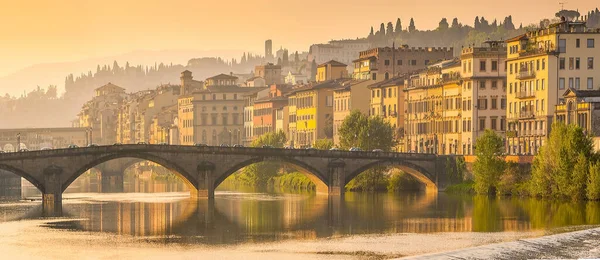 Florencja Ponte Alla Carraia Średniowieczny Most Nad Rzeką Arno Zachód — Zdjęcie stockowe