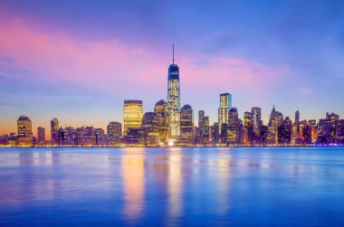 Manhattan Skyline Alacakaranlıkta, New York City