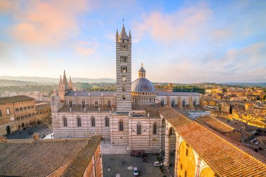 Duomo di Siena veya Santa Maria Assunta Metropolitan Katedrali Siena, Toskana, İtalya.