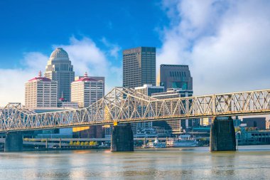 Kentucky 'de Louisville şehir merkezindeki Skyline manzarası.