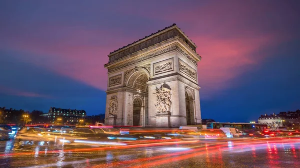 Berömd Triumfbåge Vid Skymningen Paris Frankrike — Stockfoto