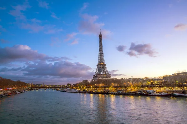 Eiffeltoren Seine Bij Schemering Parijs Frankrijk — Stockfoto