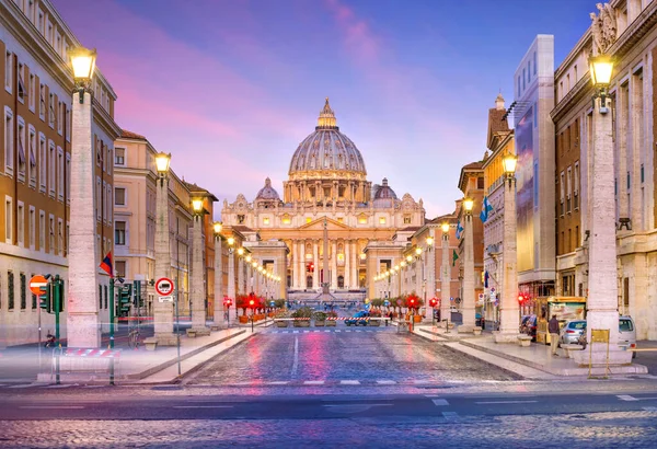Szent Péter Székesegyház Rómában Olaszország Alkonyatkor — Stock Fotó