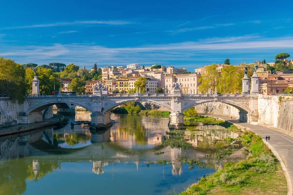 Eski Roma kenti İtalya ve Avrupa 'da ufuk çizgisi