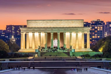 Abraham Lincoln Memorial, Washington, D.C. Alacakaranlık 'ta.