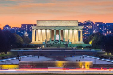 Abraham Lincoln Memorial, Washington, D.C. Alacakaranlık 'ta.