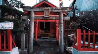 Japon dini binasının manzara görüntüleri