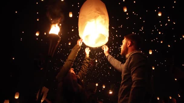 Szenische Aufnahmen Fliegender Papierlaternen — Stockvideo