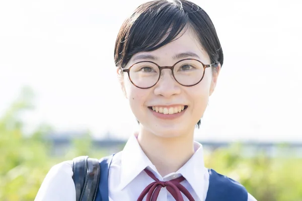 Aziatische Middelbare School Meisjes Dragen Uniformen Glimlachen School — Stockfoto