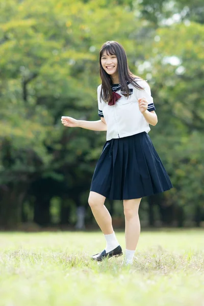Aziatisch Vrouw Middelbare School Student Stoeien Met Een Glimlach Het — Stockfoto