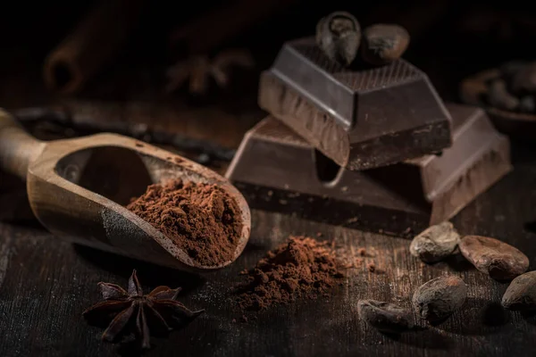 Cuillère Bois Avec Poudre Cacao Morceau Chocolat Bloc Avec Des — Photo