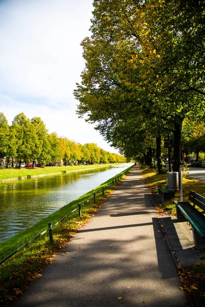 Nymphenburger Kanal Munich Germany Otoño —  Fotos de Stock