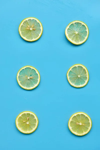 Composition Cut Citrus Fruits Blue Background Creative Summer Background Composition — Stock Photo, Image