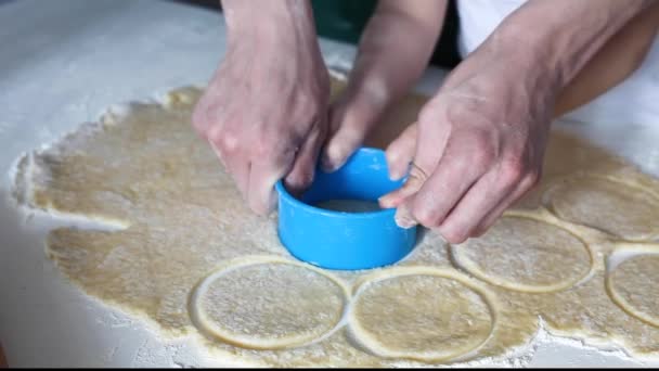 Le processus de fabrication des cookies. — Video