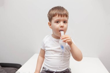 Çocuk solunum yapıyor. Evde tedavi görüyor. Hastalık önleme