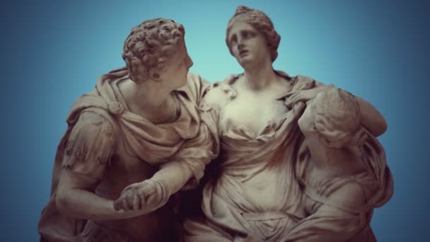 Arria a Poetus antická socha — Stock video