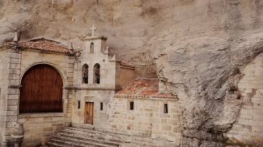 Burgos İspanya 'daki San Bernabe Mağarası