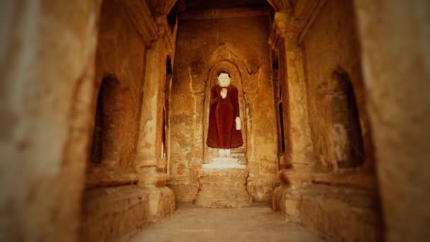 Interiör i de antika templen i Bagan eim ya kyaung Myanmar — Stockvideo