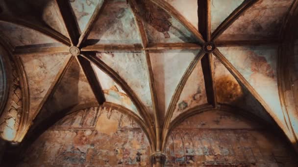 Salle Capitulaire cloître de l'abbaye de Flaran — Video