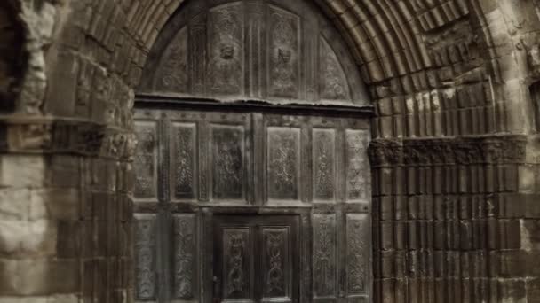 Chiesa Saint Sauveur Fegeac porta — Video Stock