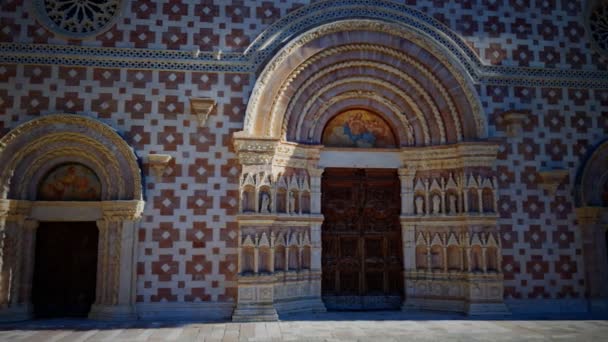 Basilika Santa Maria di Collemaggio — Stok Video