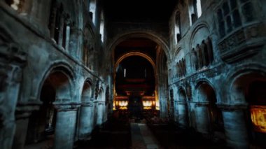 Wilmslow 'daki St. Bartholomews' un İçi