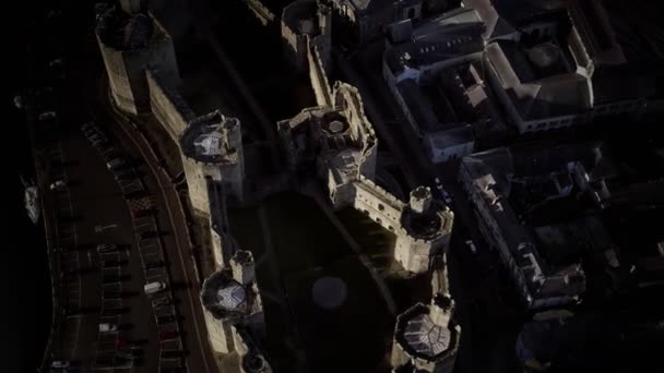 Caernarfon Castle de koninklijke zetel van Noord-Wales — Stockvideo