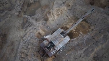 Altın Madenciliği Üzerine Eski Tarihi Altın Dredge