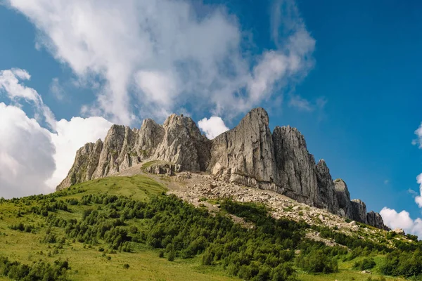 Cumhuriyet Adygea topraklarında Büyük Thach adlı dağ Kuzey Kafkasya