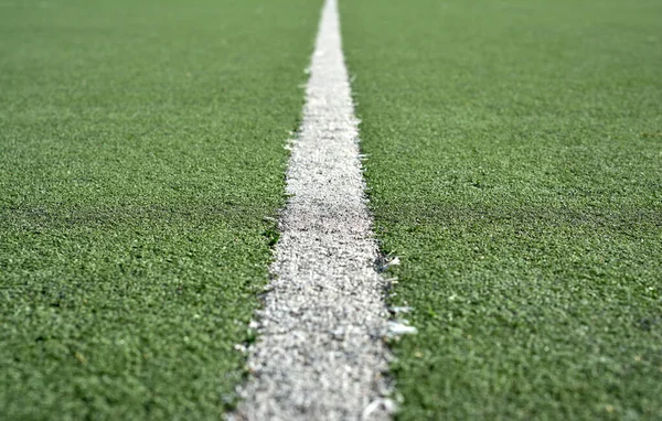 Λεπτομέρεια Των Λευκών Γραμμών Γρασίδι Που Ανήκουν Γήπεδο Ποδοσφαίρου — Φωτογραφία Αρχείου