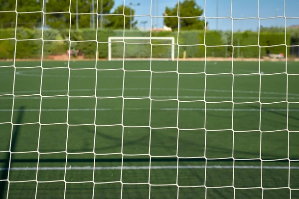 Detail Van Een Uitzicht Een Voetbalveld Achter Het Net Van — Stockfoto